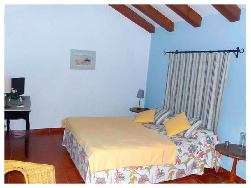 Casa Rural Valdevilano La Roca de la Sierra Luaran gambar