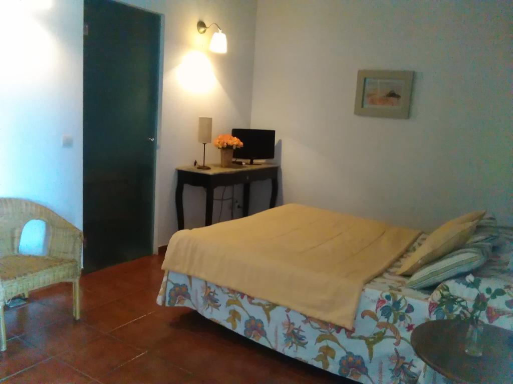 Casa Rural Valdevilano La Roca de la Sierra Luaran gambar