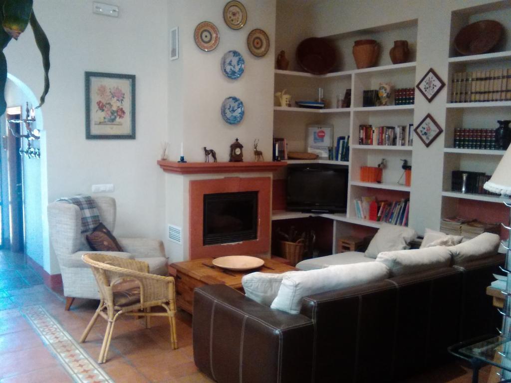 Casa Rural Valdevilano La Roca de la Sierra Luaran gambar